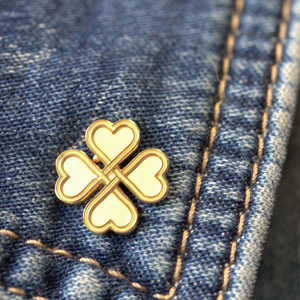 Speld Eternal Love zilver-verguld